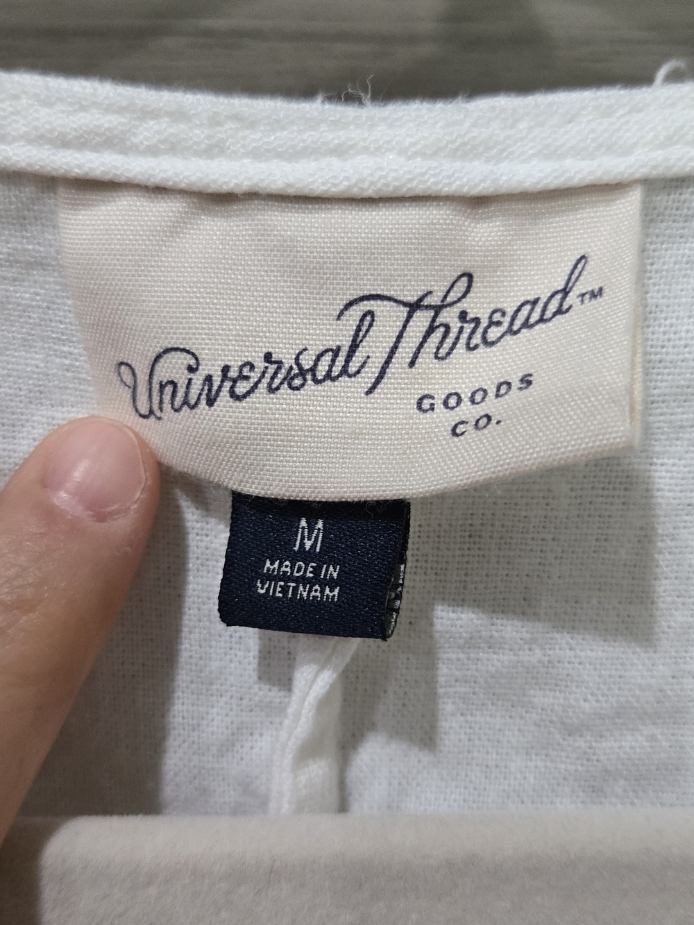 Universal Thread White Button-Front V-Neck Dress - Picture 3 of 6